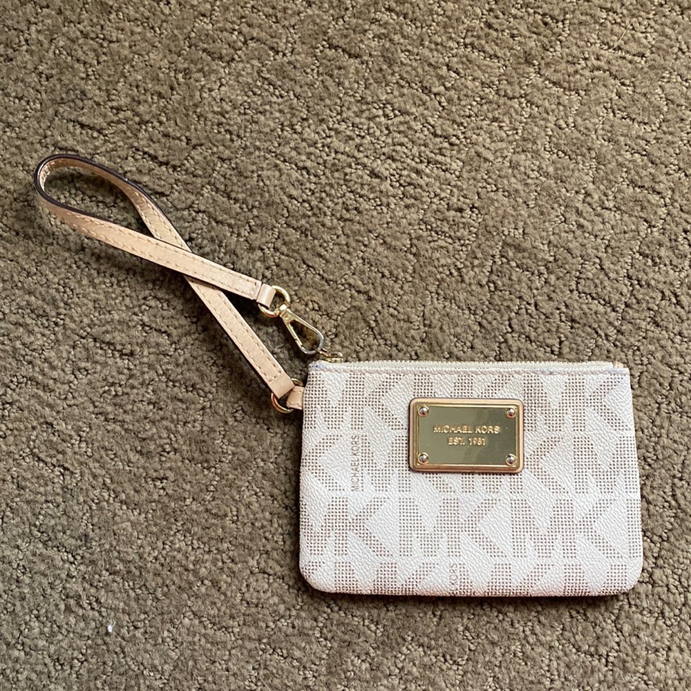 Michael Kors Logo Vanilla wrist wallet